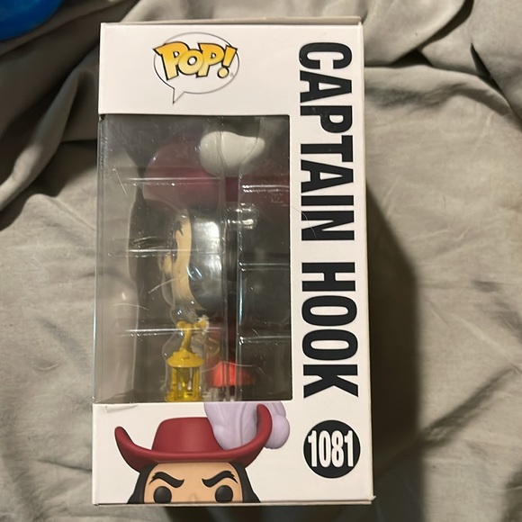 Captain Hook Funko Pop - Picture 2 of 4